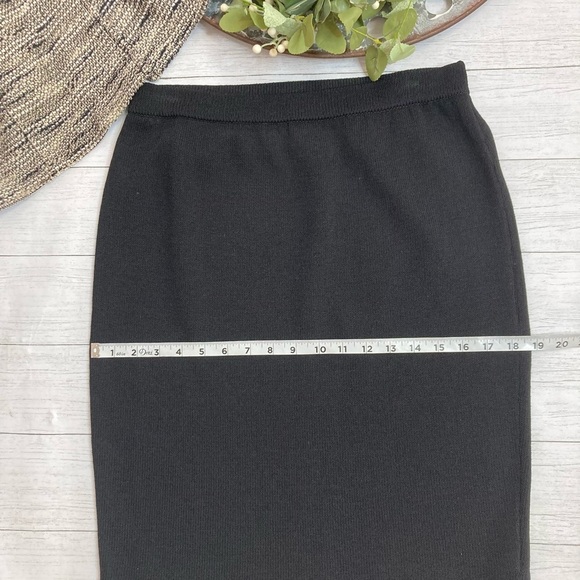 St. John‎ Evening Santana Knit Wool Blend Skirt - Picture 5 of 8